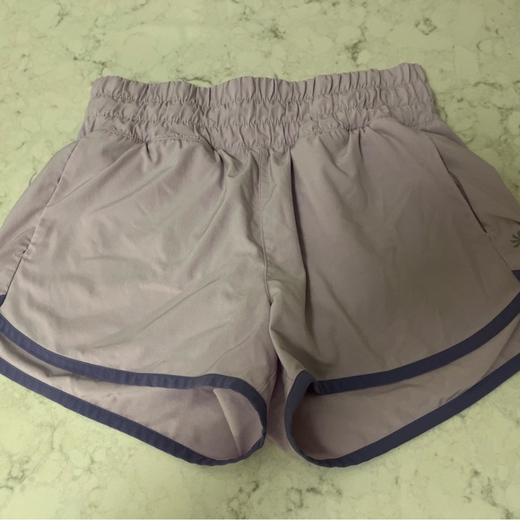 Lot of FIVE Athleta girls shorts and skorts size 12
3 skorts and 2 shorts - Picture 10 of 15